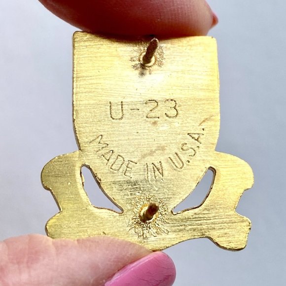 US Army 53rd Support Battalion Unit Crest Support And On Time Pin Set Of 2 - Picture 4 of 5